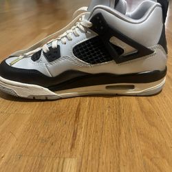 AIR JORDAN 4 RETRO 
