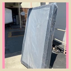 Twin size box spring