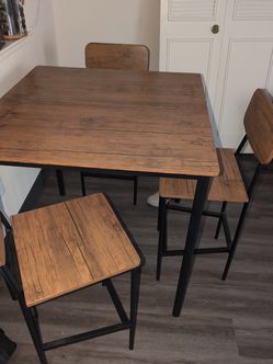 Table with 3chairs