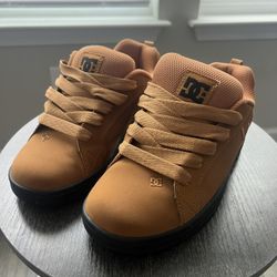 Dc Shoe Size 5.5Y