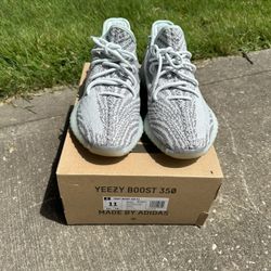 Yeezy 350 Blue Tint Size 11 