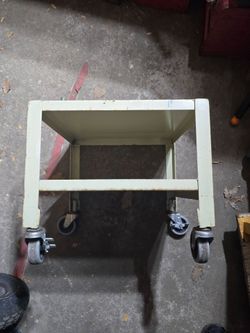 Short metal cart