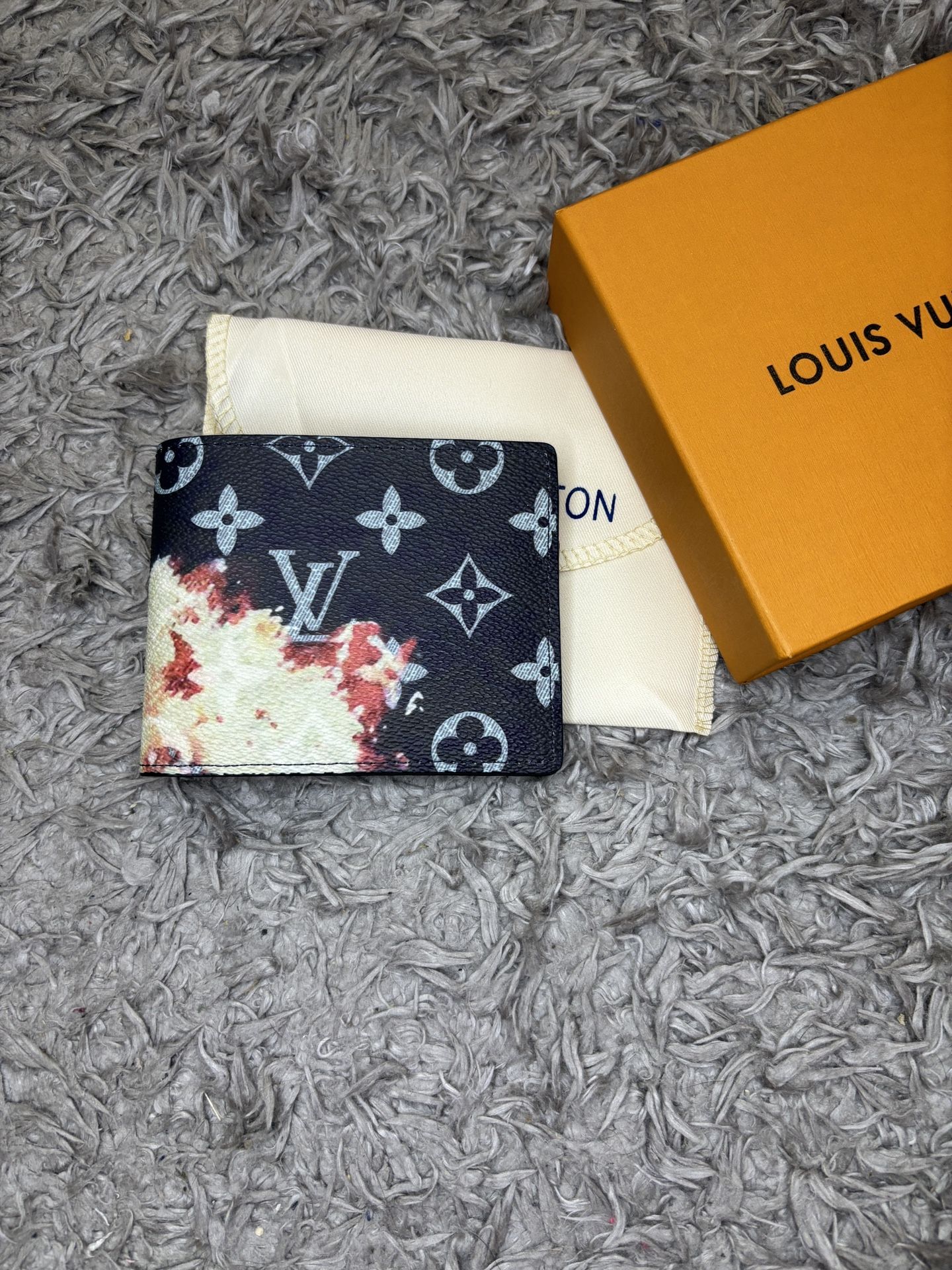 LV walet