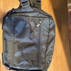 Eddie Bauer Fanny Pack Travel Hip Bag Pockets