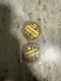 2 E Noa Tours Pearl Harbor Honolulu Souvenir Tokens