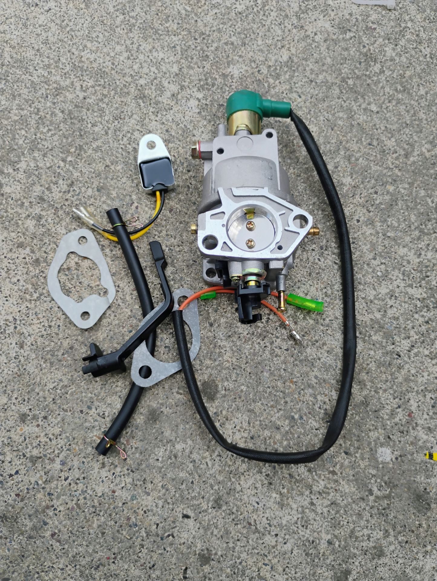 Carberator assembly for gx340 and gx399 engines