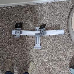Dual Monitor Mount