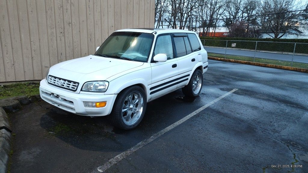 2000 Toyota Rav4 for Sale in Lakewood, WA - OfferUp