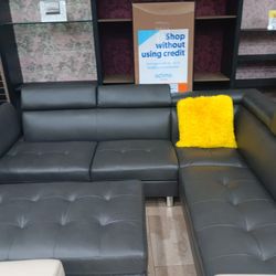 *Wow!!!*---Modern Ibiza Gray Leather Sectional Sofa W/Ottoman---Delivery And Financing Available🫡