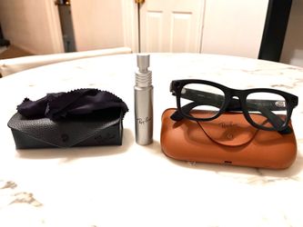 Ray-Ban Meta Wayfarer (Gen 2) with cleaning care kit  Clear to Dark Transitions Been worn 3 times