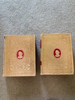 Vintage Webster’s Universal Dictionary 2-Volume Set – Decorative Hardcover