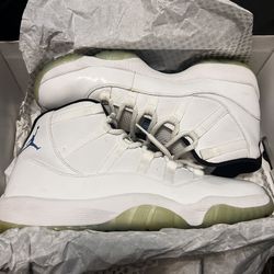 Jordan 11 “Columbia 