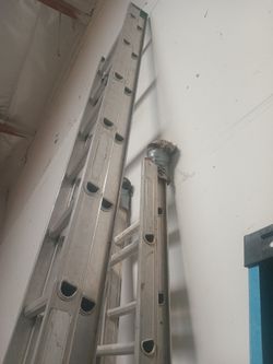 12 Ft extension ladder