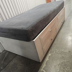 Twin Size Bed With Mattress And Drawers 