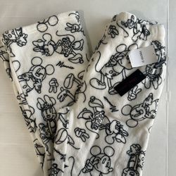 Forever 21 Disney Print Pants fleece small