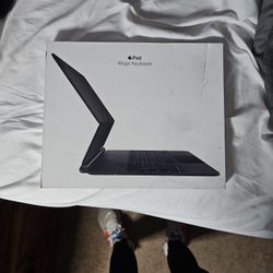 iPad Magic Keyboard