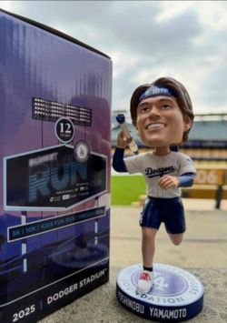 Yamamoto Bobblehead 2025 Dodgers Sunset Run - Limited Edition