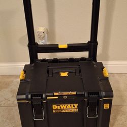 Brand New Dewalt Tough System 2.0 Rolling Tool Box With Rubber Tires 