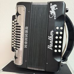 Accordion Hohner Panther 