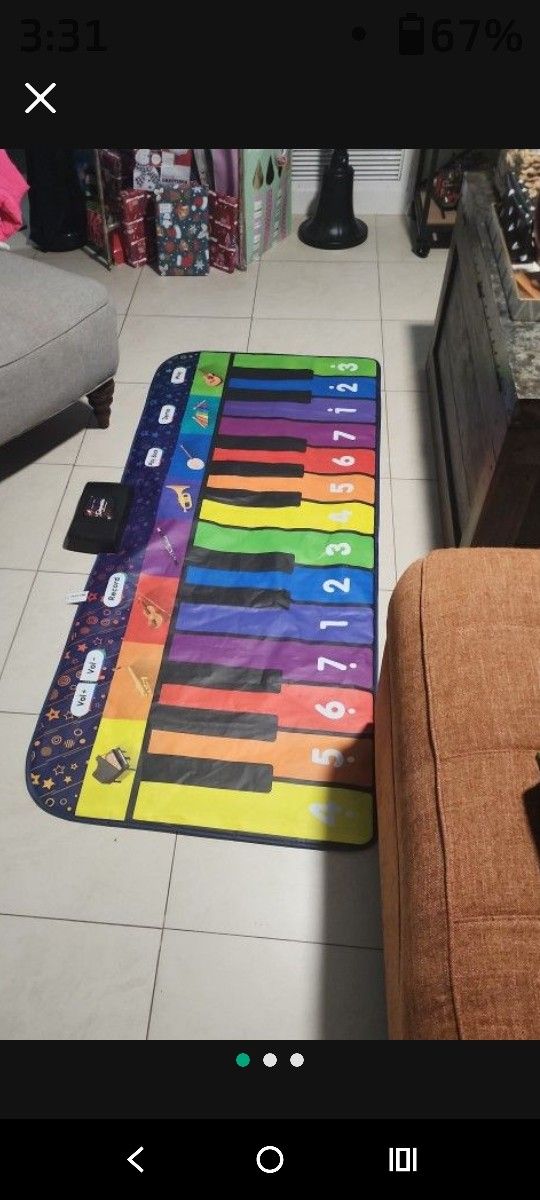 SUNLIN FLOOR PIANO  LIKE NEW!