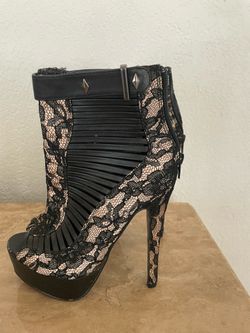 Italina Platform Boots Booties Pumps Sz 6 lace Stiletto sin
