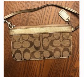 Coach wristlet - brown