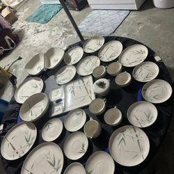 28 Piece Set Of Vintage Winfield Ware China Bamboo Design 