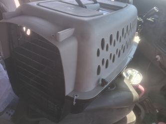 Small dog kennel $20