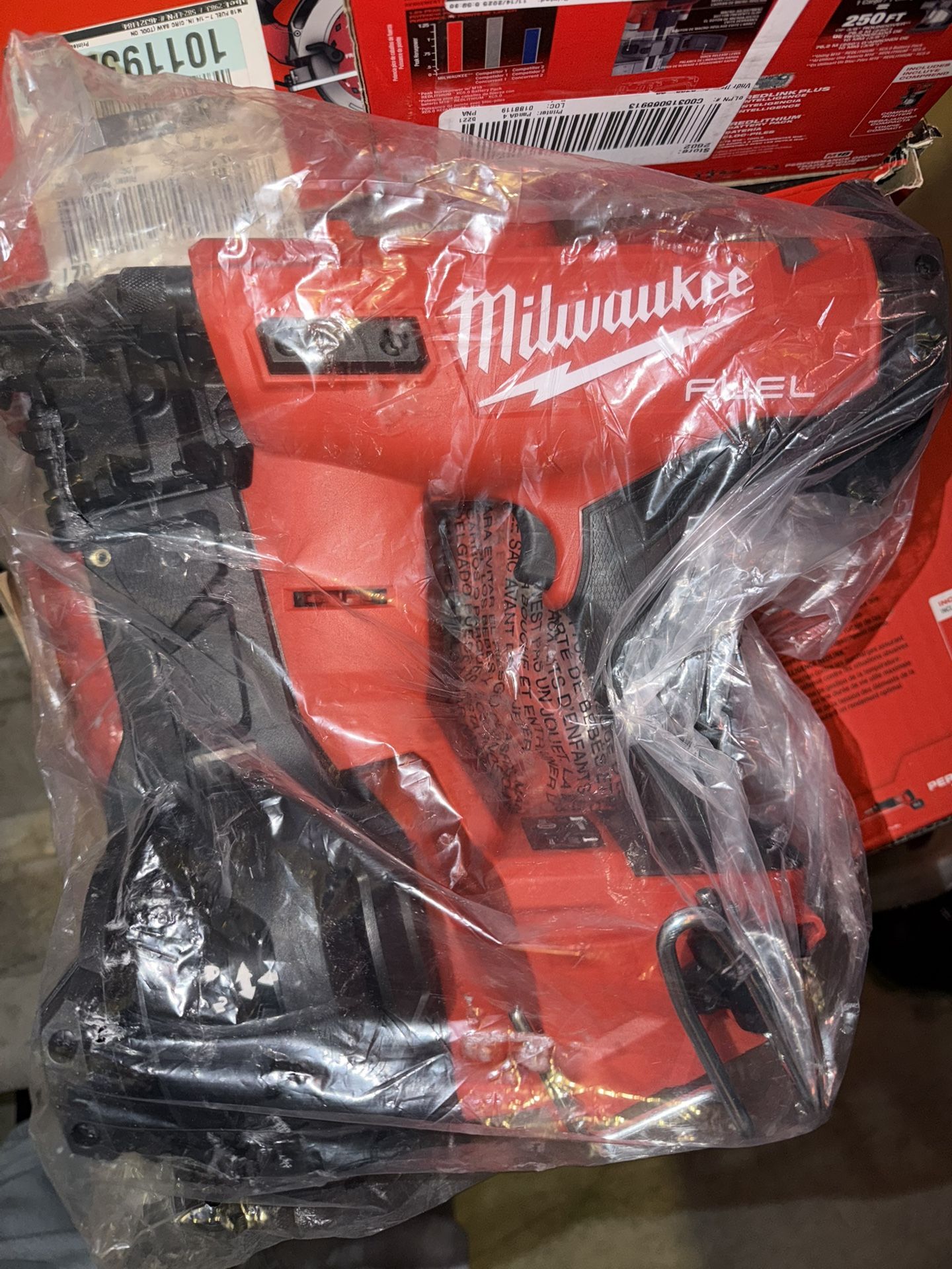 Milwaukee roofing nailer