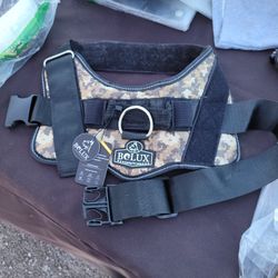 DOG HARNESS MILITAR STYLE MEDIUM DOG. Used Great Condition