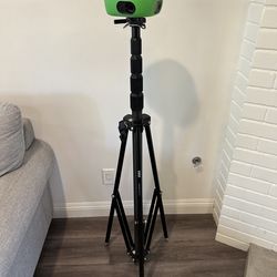 Veo Cam 3 and Tripod