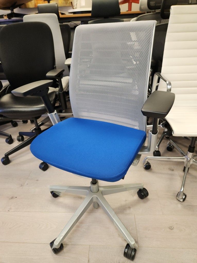40% TO 50% OFF RETAIL!š„STEELCASE CHAIRS - LEAP V2 - GESTURE - AMIA - THINK V2 - SIENTO - SERIES 2 FABRIC/LEATHER OPTIONS PICK-UP- DELIVERY - SHIP