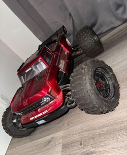 Outcast 8S 900 obo