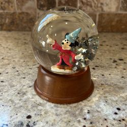 Disney Sorcerer Mickey Snow Globe