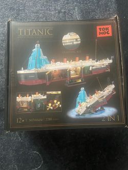 Tok Moc Titanic 2-in-1 Building Block Set