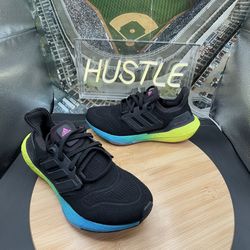 Adidas UltraBoost 22 'Black Multi Gradient' Mens Sz 5