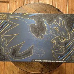 Mega Charizard X ex Ultra Premium Collection - UPC