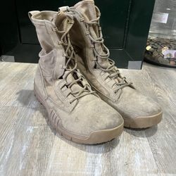 Nike Service Boots