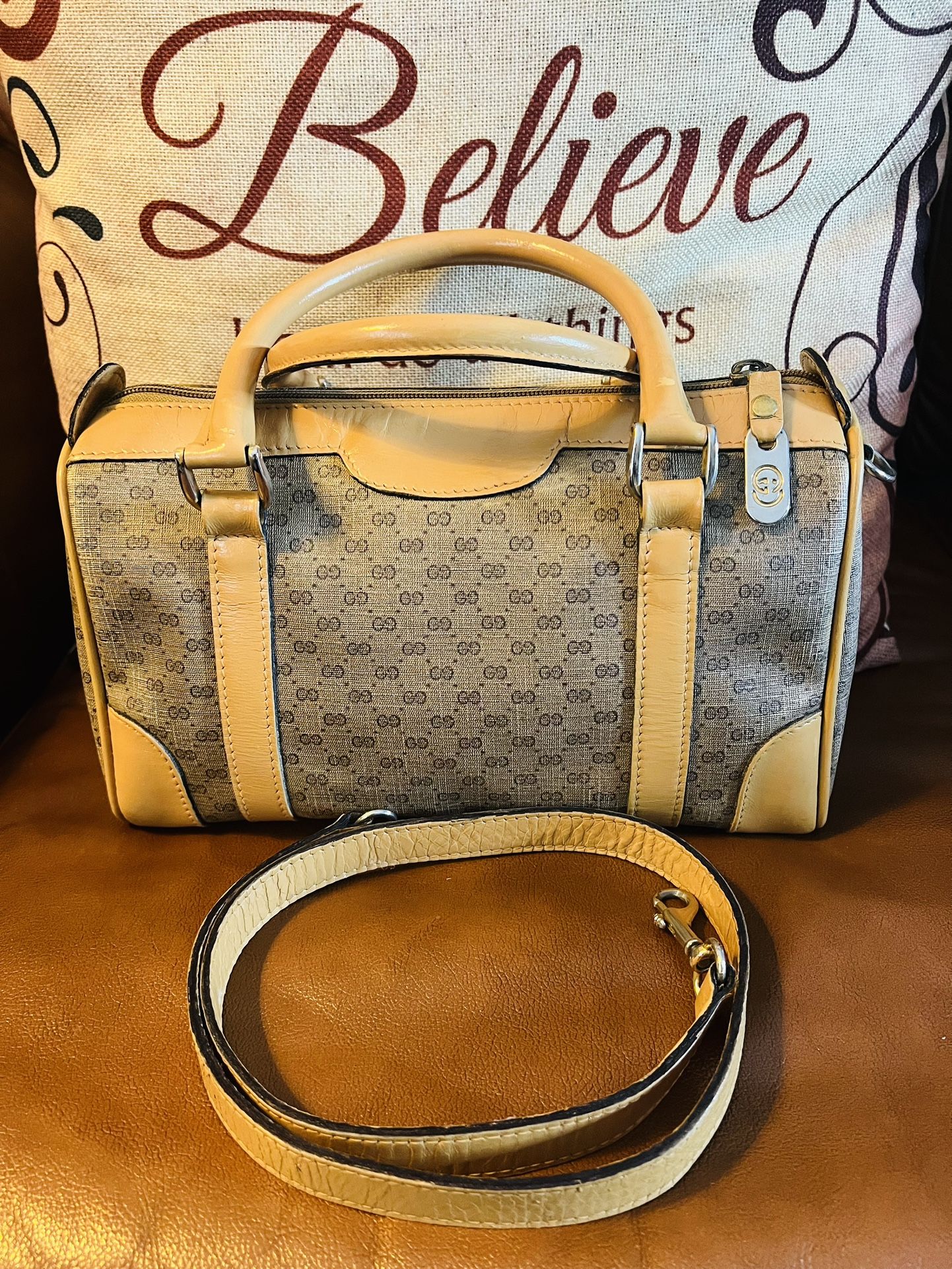 Vintage Gucci Handbag/Crossbody bag