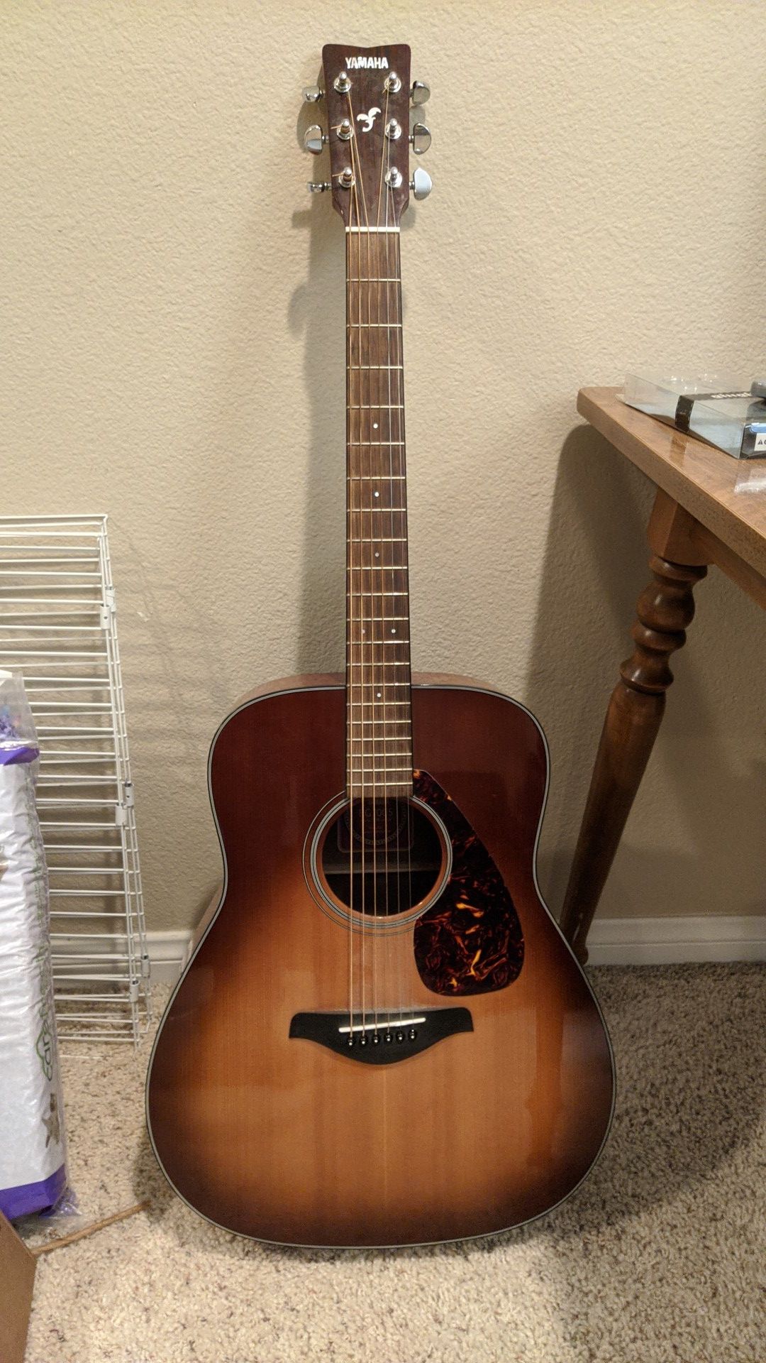 Yamaha FG700S Acoustic Guitar