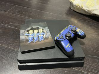 PS4 500 GIG CONSOLE & PS4 SLIM
