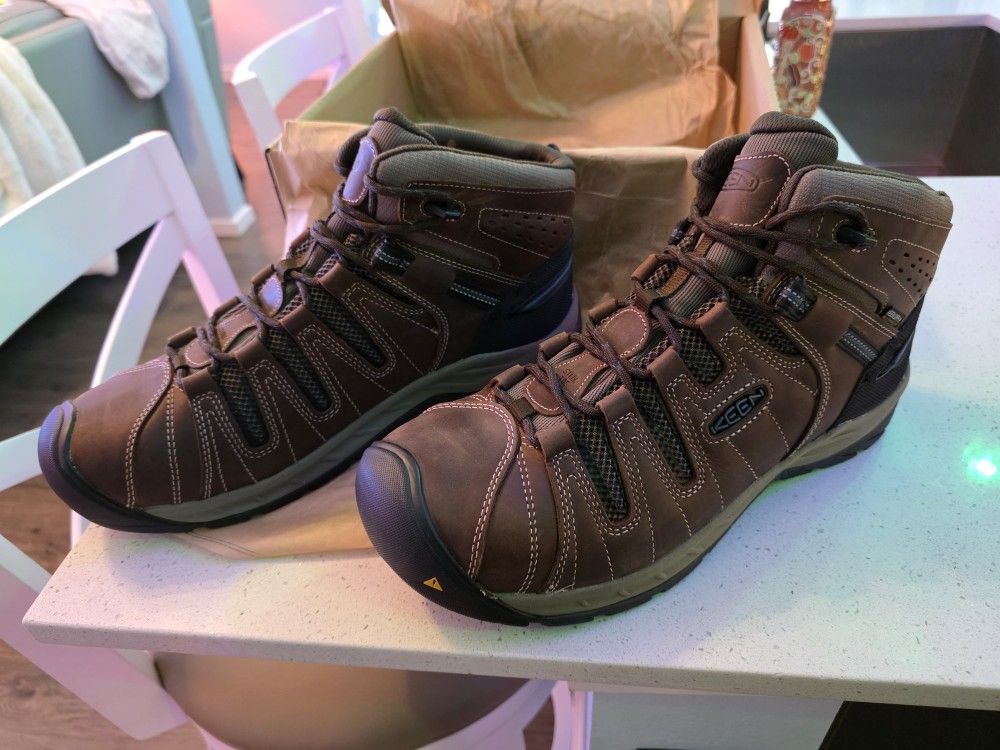 Keen Flint II MID WP Size 13D Cascade Brown