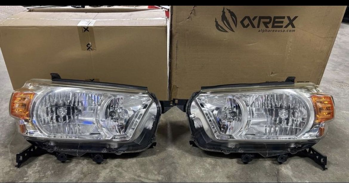Toyota 4Runner OEM Headlights