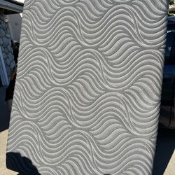 Sealy Hybrid Queen Mattress