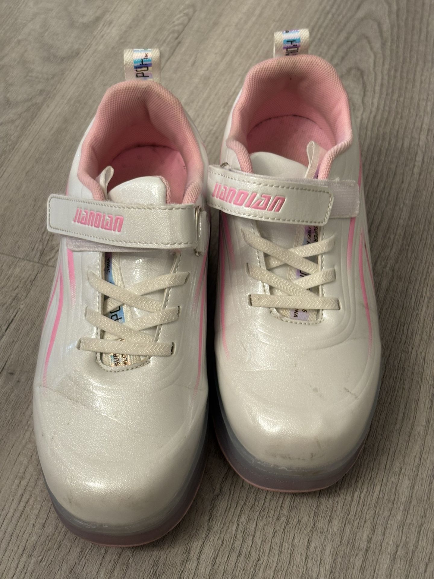 Girls Light up Heeleys