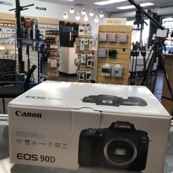 Canon 90D Body