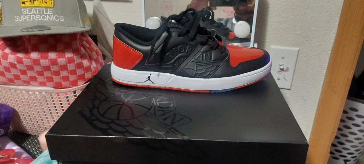 Jordans Size 9.5 Men ($85) OBO