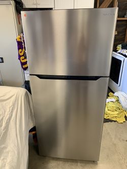 Insignia Refrigerator