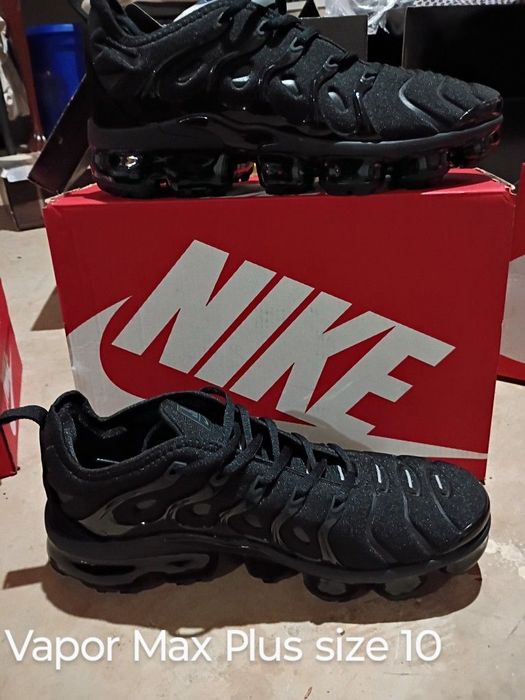 Vapor Max Plus