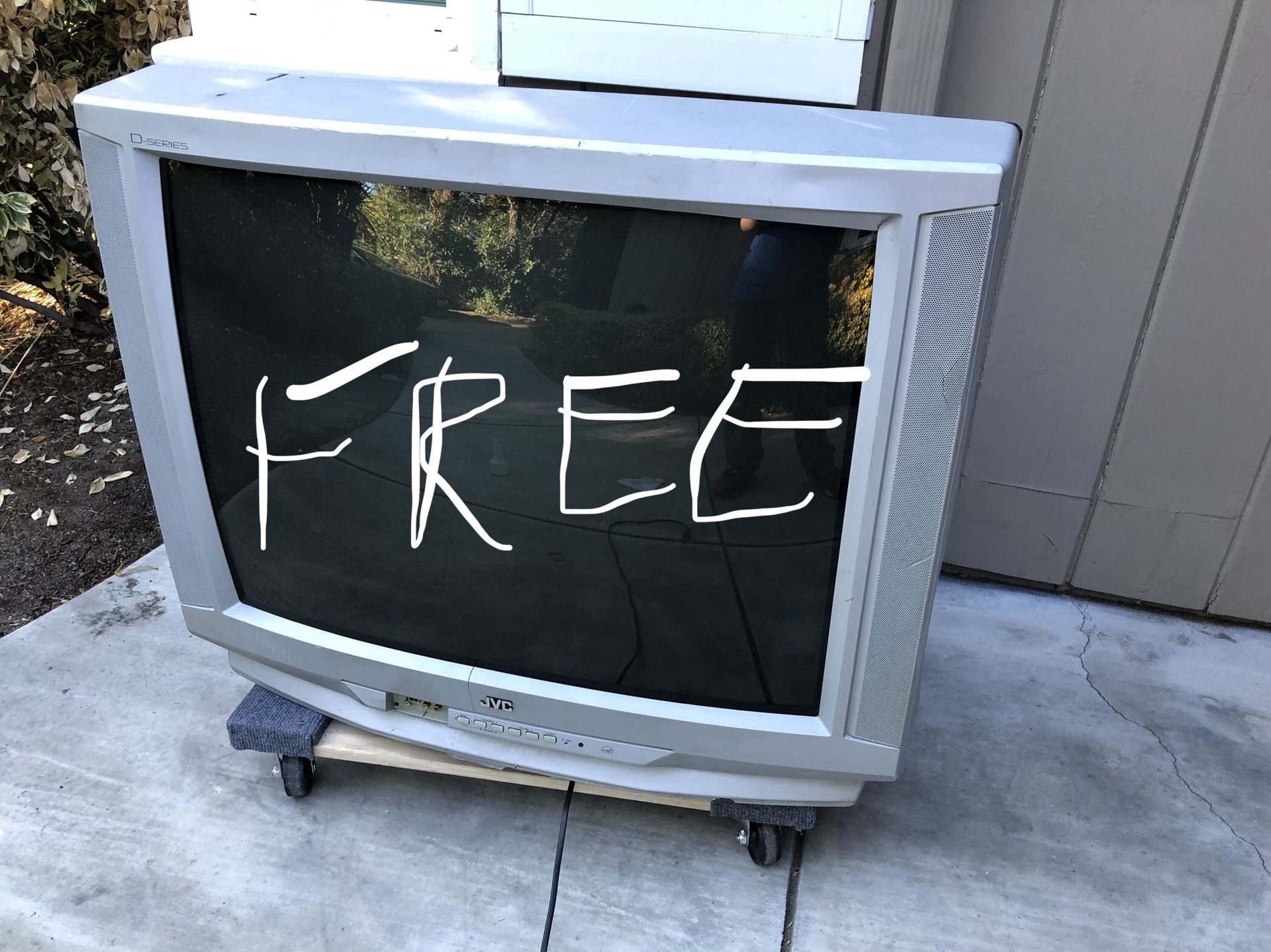 Free JVC RETRO GAMING TV